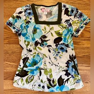 Women’s Scrub Top